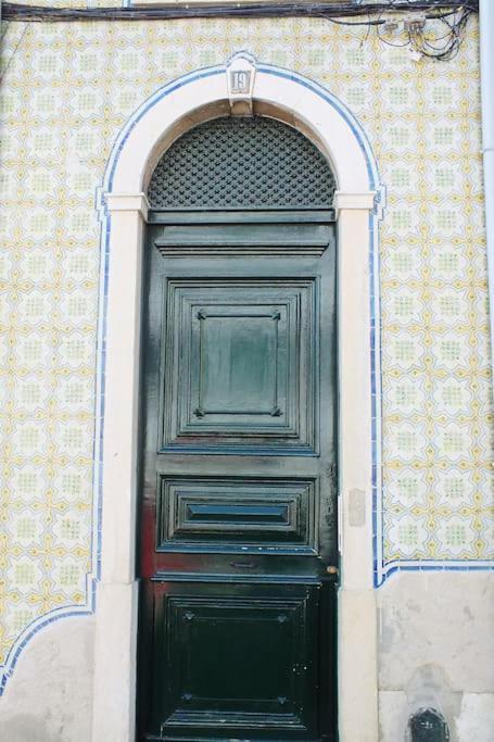 Apartamento Charme Na Estrela Lisboa